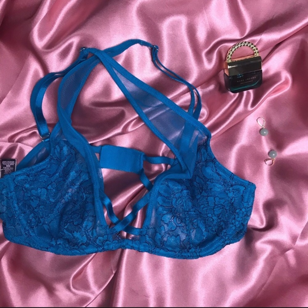 Women’s Blue Victoria Secret Wired Unlined Bralette 34B